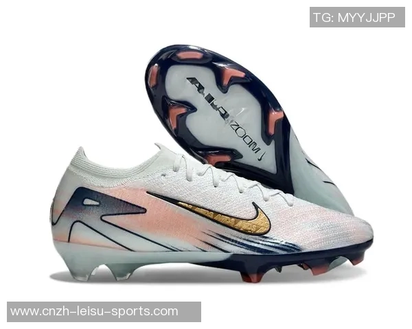 C罗刺客足球鞋:助你在赛场上如同传奇巨星般闪耀的秘密武器 C罗刺客足球鞋:助你在赛场上如同传奇巨星般闪耀的秘密武器